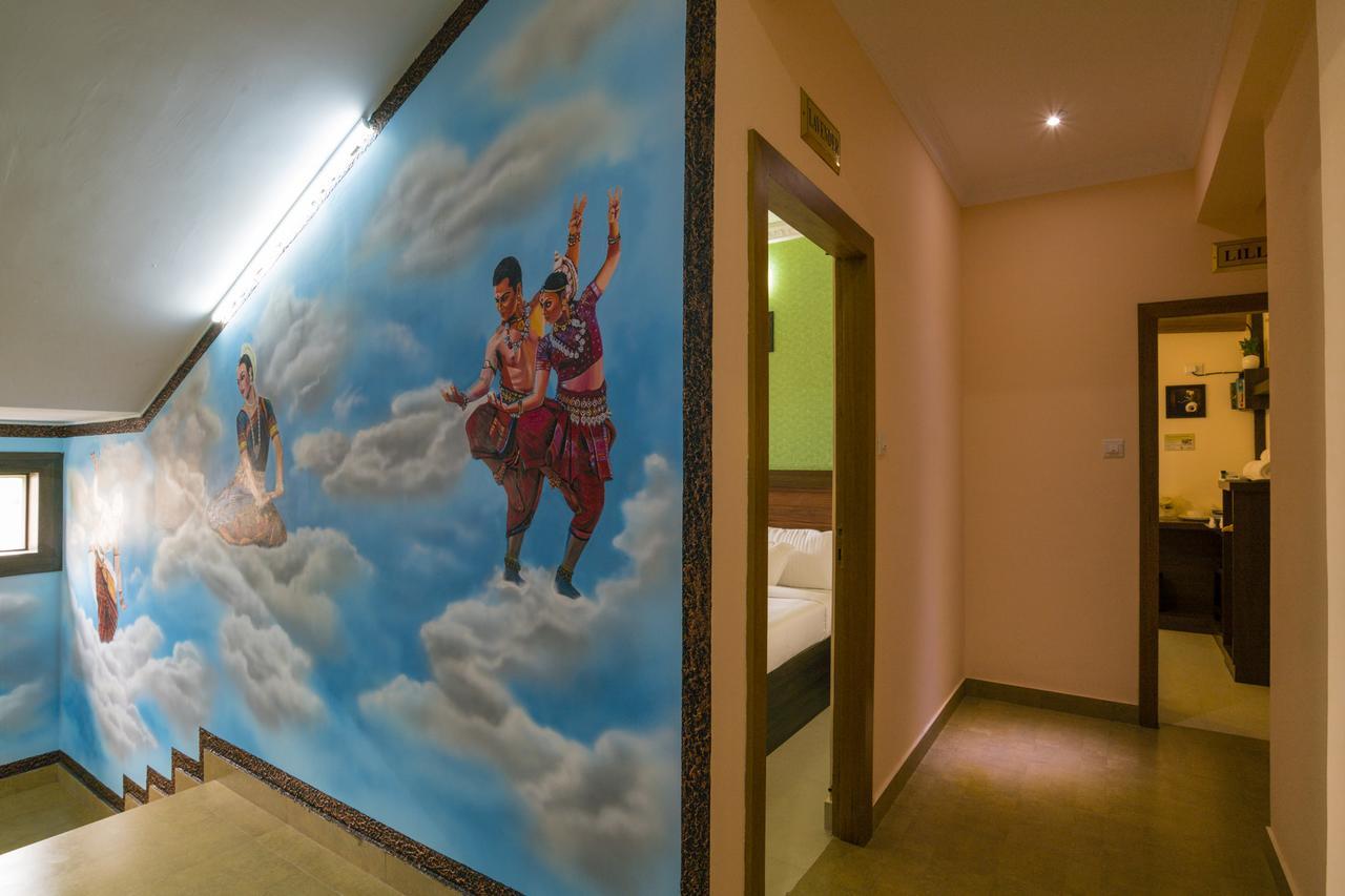 Blue Bell Cochin Airport Hotel Nedumbassery Dış mekan fotoğraf