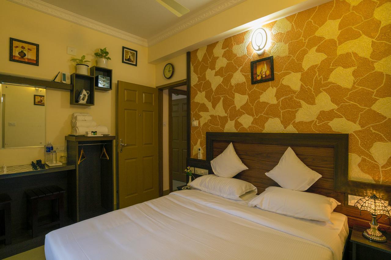 Blue Bell Cochin Airport Hotel Nedumbassery Dış mekan fotoğraf