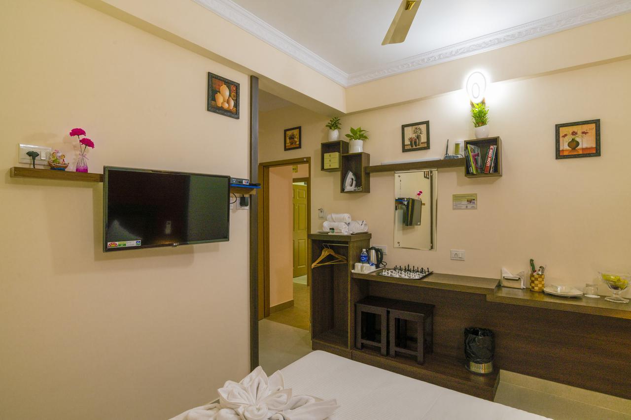 Blue Bell Cochin Airport Hotel Nedumbassery Dış mekan fotoğraf