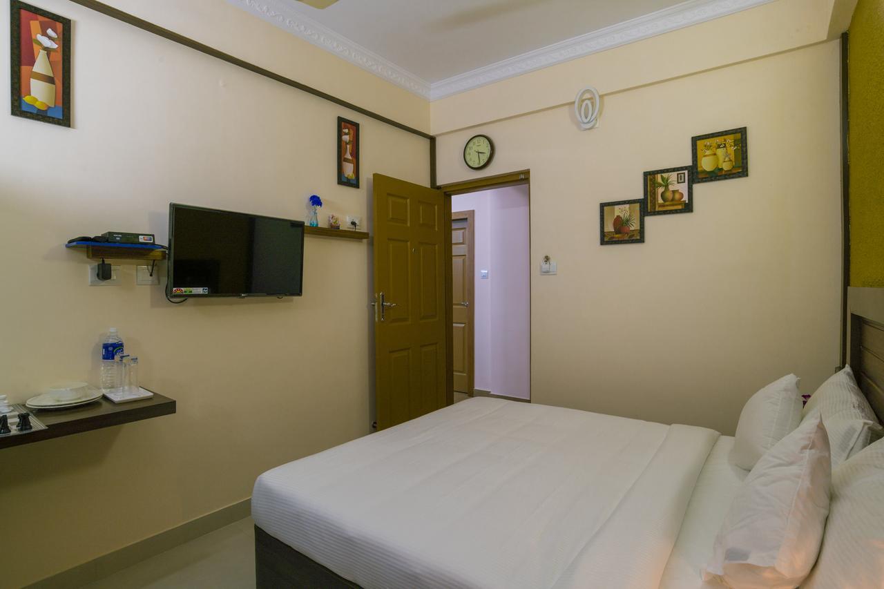 Blue Bell Cochin Airport Hotel Nedumbassery Dış mekan fotoğraf