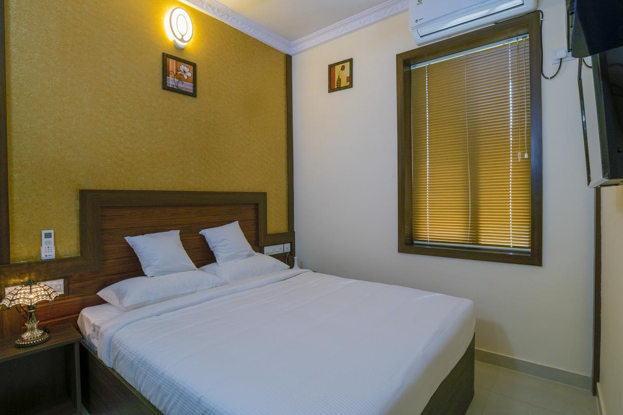 Blue Bell Cochin Airport Hotel Nedumbassery Dış mekan fotoğraf