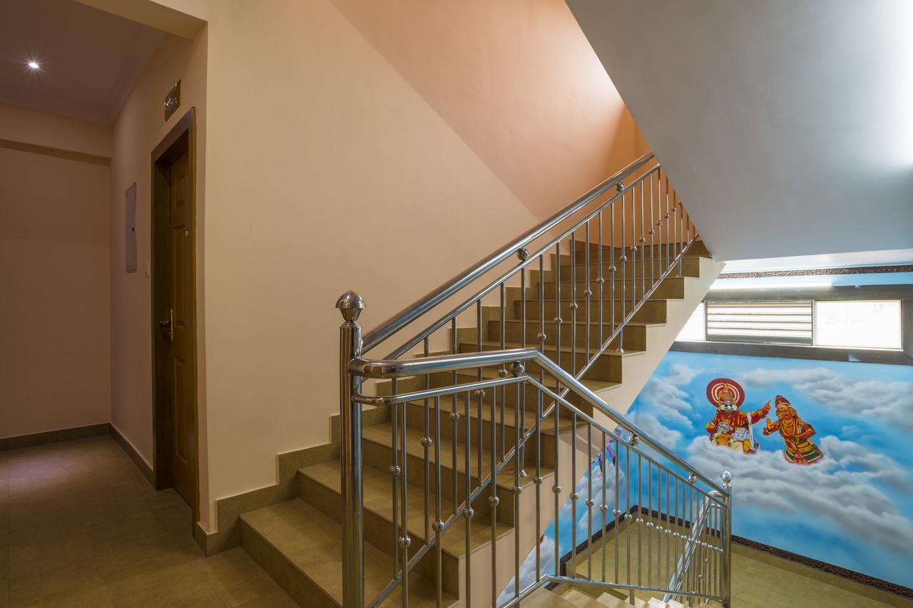 Blue Bell Cochin Airport Hotel Nedumbassery Dış mekan fotoğraf