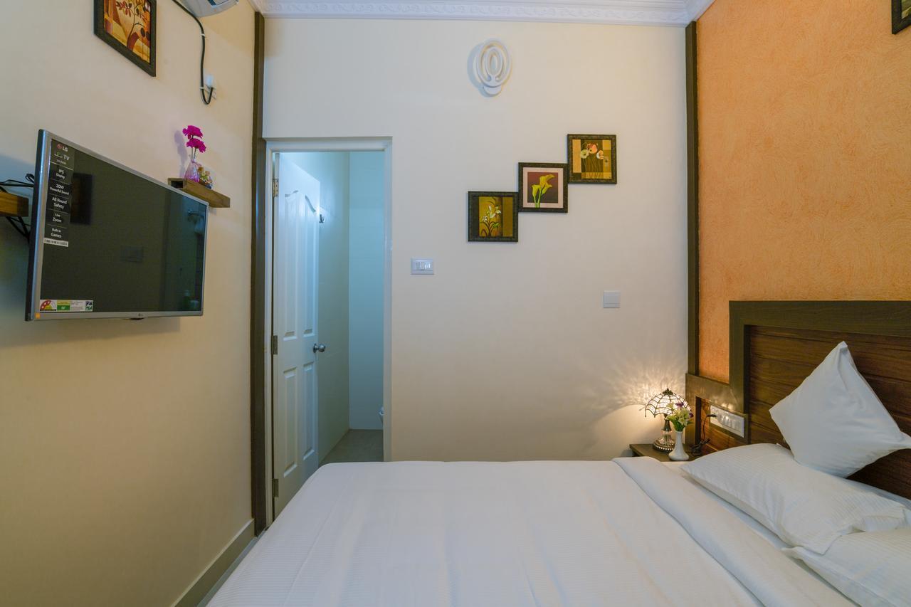 Blue Bell Cochin Airport Hotel Nedumbassery Dış mekan fotoğraf