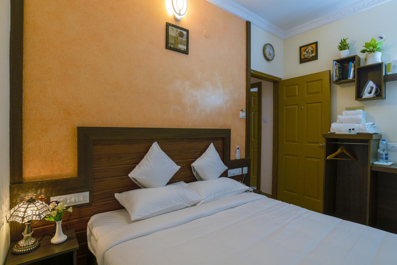 Blue Bell Cochin Airport Hotel Nedumbassery Dış mekan fotoğraf