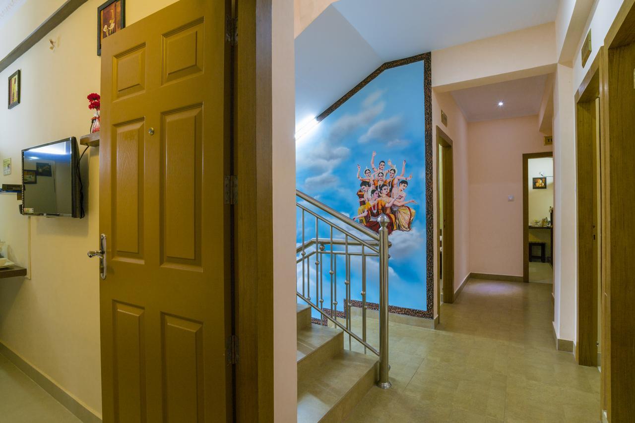 Blue Bell Cochin Airport Hotel Nedumbassery Dış mekan fotoğraf