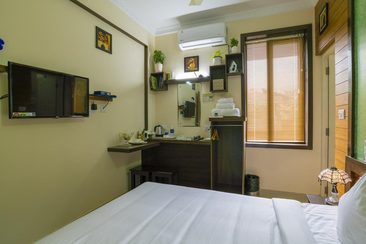Blue Bell Cochin Airport Hotel Nedumbassery Dış mekan fotoğraf