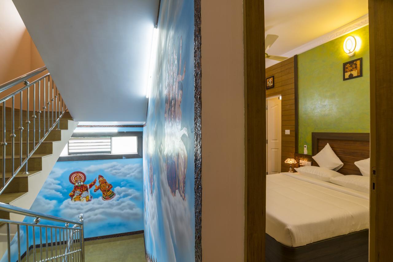 Blue Bell Cochin Airport Hotel Nedumbassery Dış mekan fotoğraf