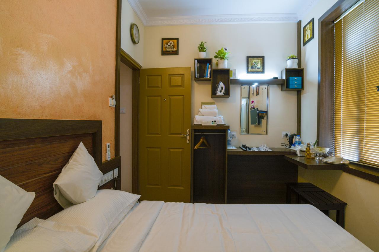 Blue Bell Cochin Airport Hotel Nedumbassery Dış mekan fotoğraf